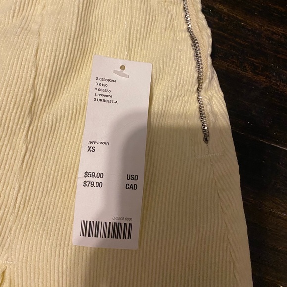 ✨NWT✨ Urban Outfitters Corduroy Mini Skirt - Picture 3 of 6